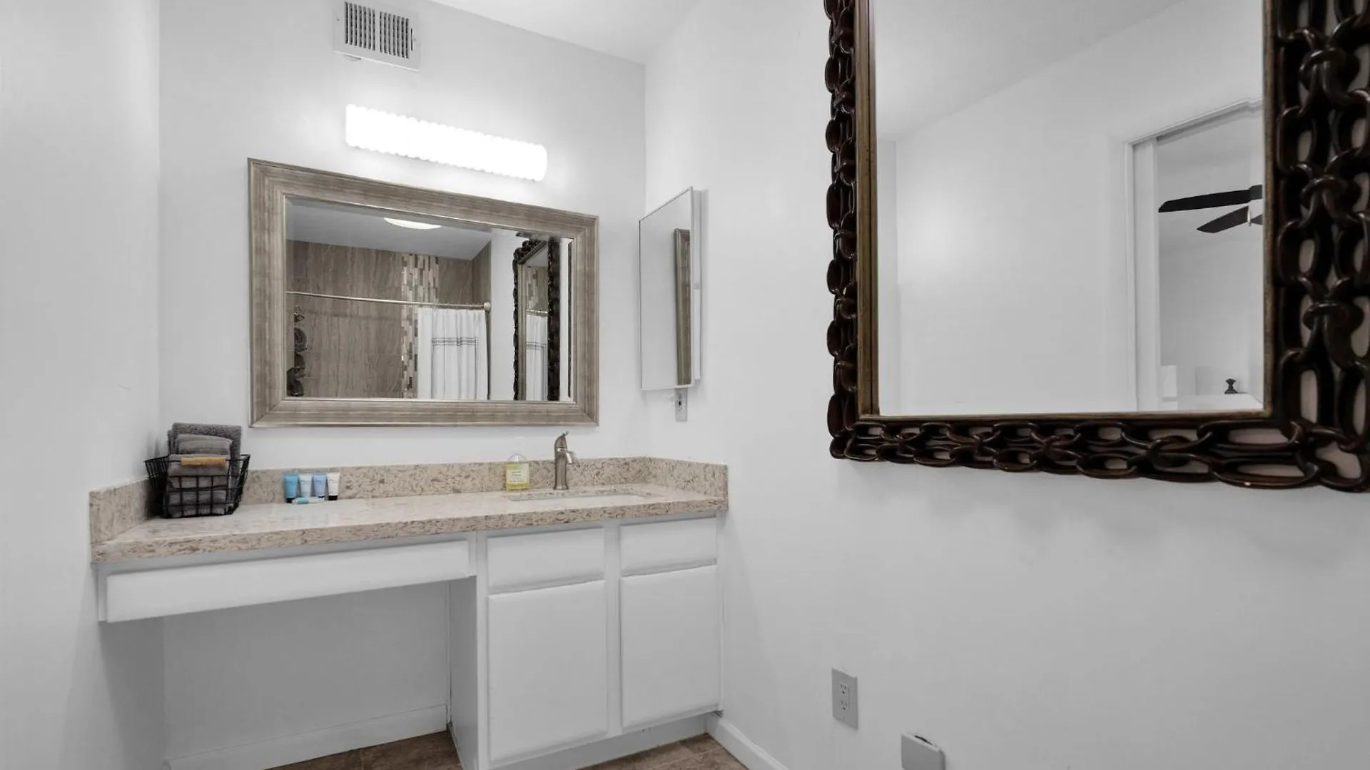Guest Casita, New Pickleball, Tile Floor Scottsdale 0*,  Estados Unidos